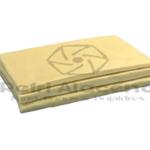 LÁMINAS MASA HOJALDRE CORTADO 30 X 40 CONGELADO. Total 1 Lamina por cada libra